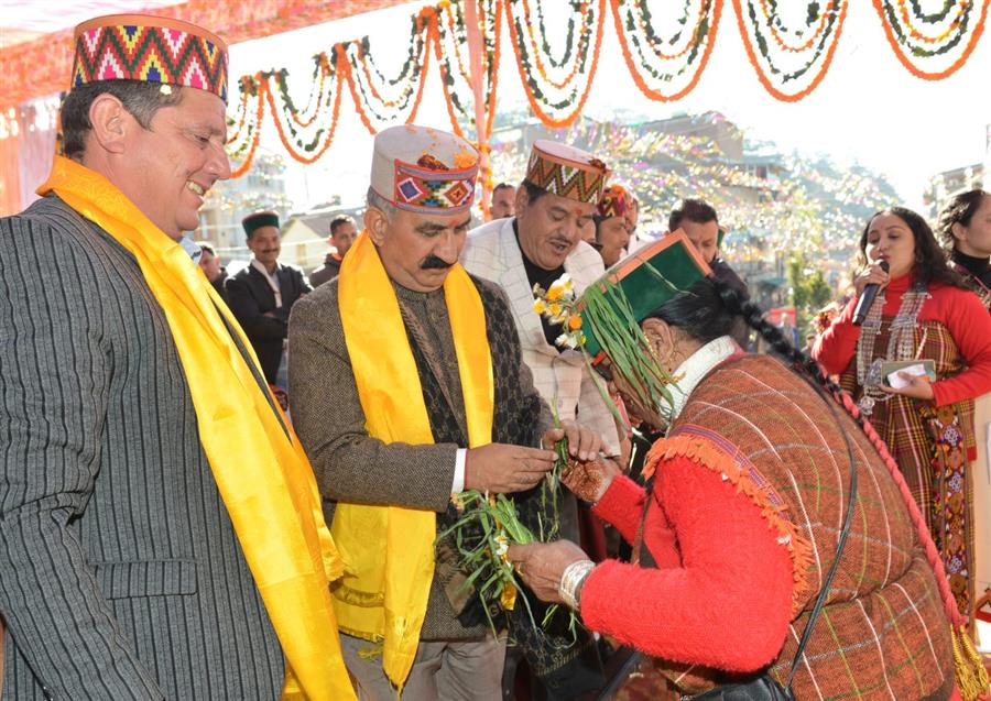 CM announces Indoor Stadium and Ice Skating Rink at Manali