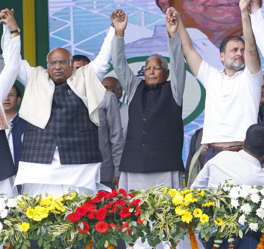 बिहार देश की राजनीतिक नर्व सेंटर है -राहुल गांधी 