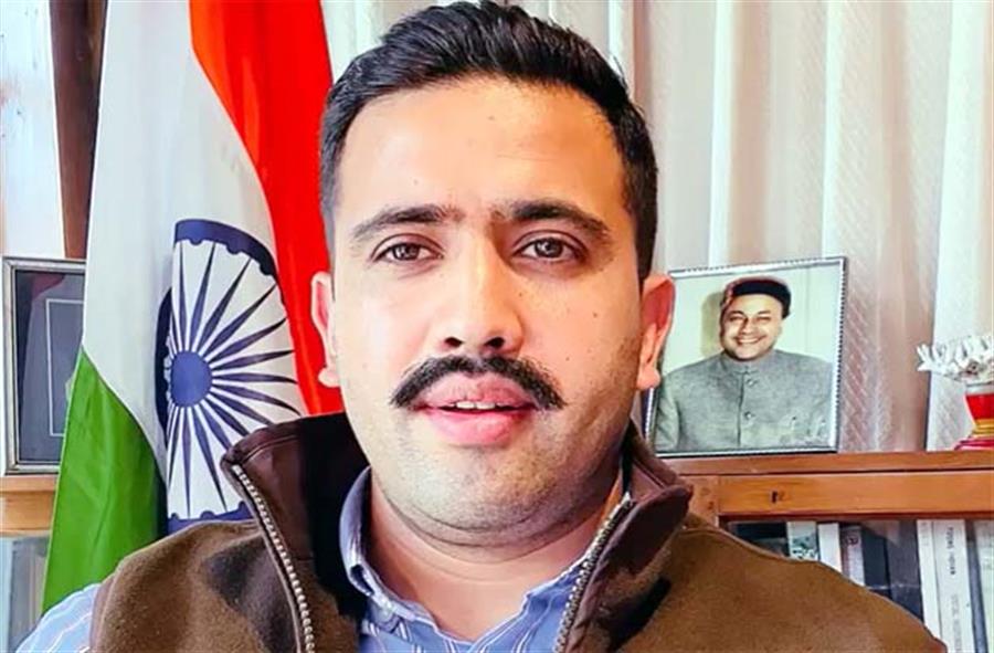 अच्छा रहेगा अगर मंडी से भाजपा की प्रत्याशी मुद्दों के ऊपर बात करे