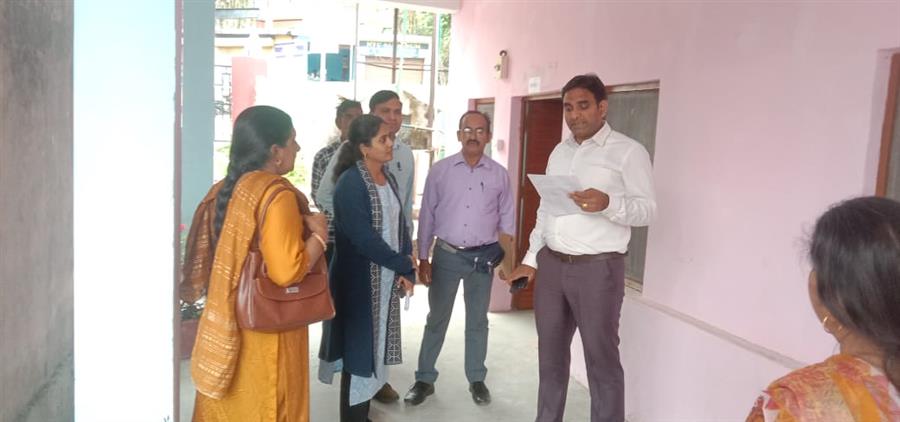 मतदान के लिये जागरूक करें अधिकारी : हेमराज बैरवा