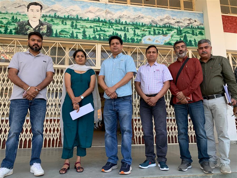 सामान्य पर्यवेक्षक ने मतगणना केन्द्रों तथा स्ट्रांग रूम का लिया जाएगा