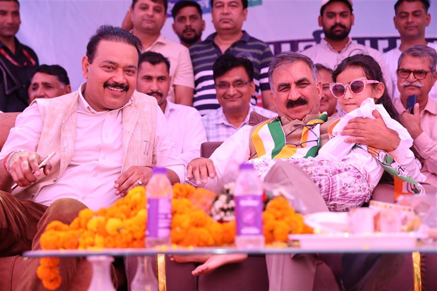 अनुमति मिले, तो 24 घंटे में महिलाओं को डालेंगे 1500 रुपएः सीएम