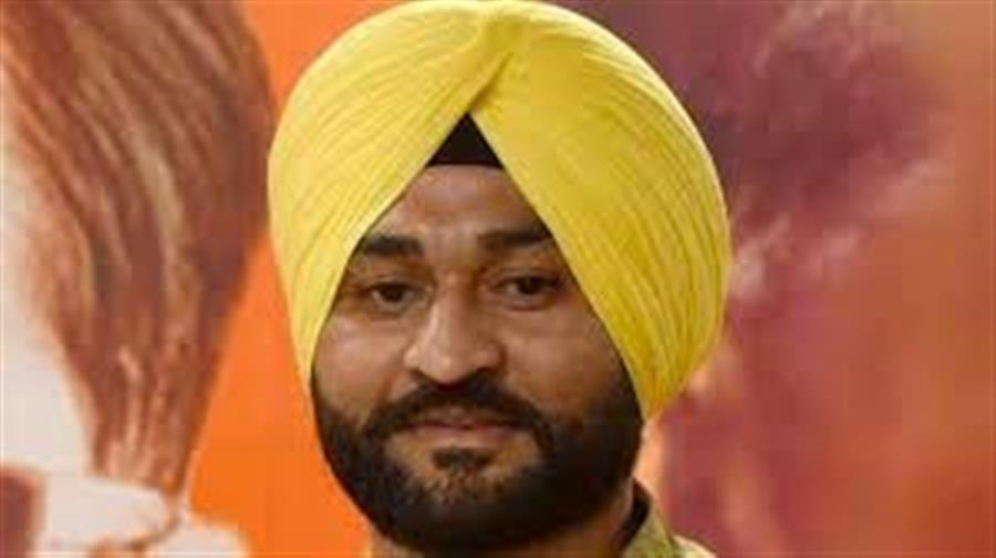 आम आदमी पार्टी हरियाणा युवा विंग ने संदीप सिंह के कोठी का घेराव किया , गिरफ़्तारी दी