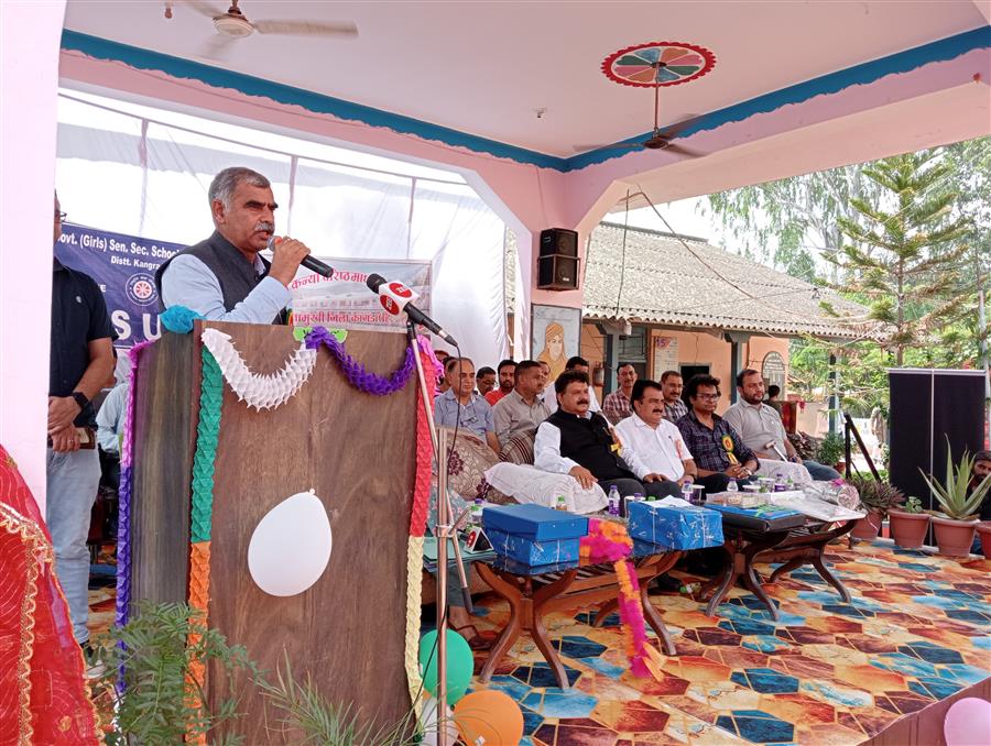 धन के अभाव में अब उच्च शिक्षा से वंचित नहीं रहेंगे युवा: रत्न