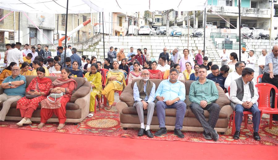 पालमपुर के विकास पर व्यय होंगे 600 करोड़ : आशीष बुटेल