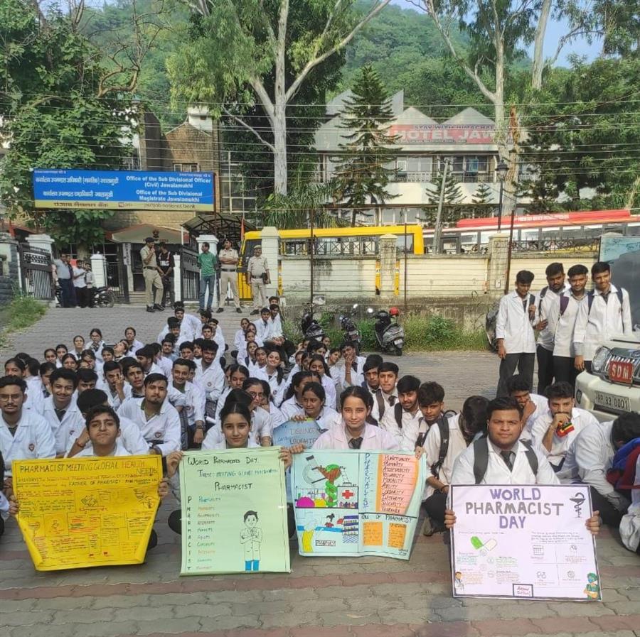 Laureate Institute of Pharmacy  ने मनाया विश्व फार्मासिस्ट दिवस 