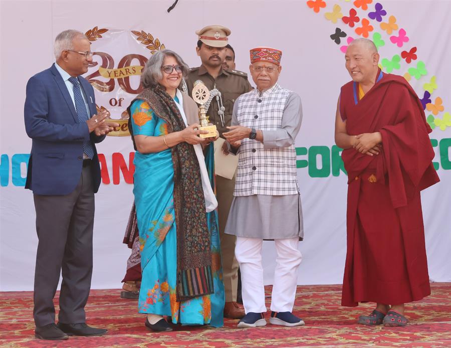 भारतीय जीवन दर्शन में नर सेवा को ही नारायण सेवा माना: राज्यपाल