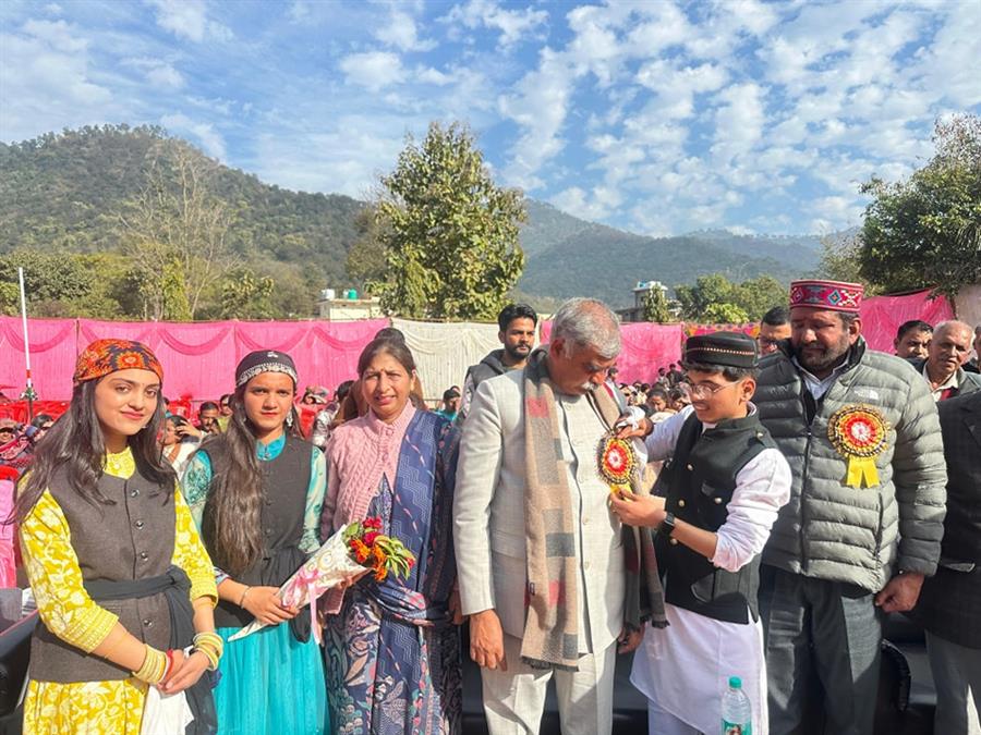 R N T स्कूल ज्वालामुखी के सालाना समारोह में स्कूली छात्रों ने मन मोहा