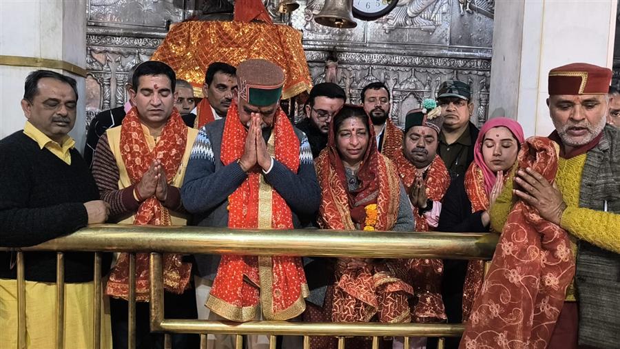 ज्वालामुखी में पूर्णाहुति के साथ गुप्त नवरात्र संपन्न , विधायक ने मंदिर में प्लास्टिक का प्रयोग रोकने को कहा