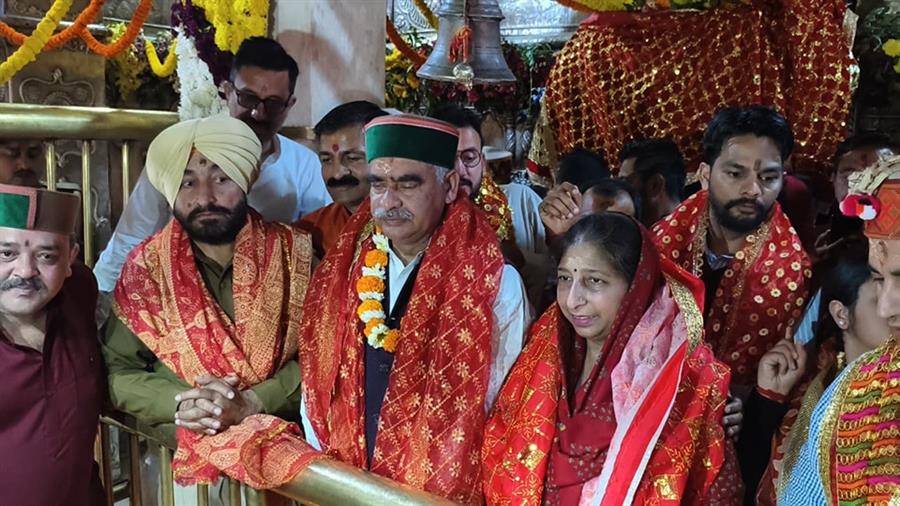 झंडा चढ़ाने की रस्म के साथ ज्वालामुखी में चैत्र नवरात्र मेला की शुरूआत