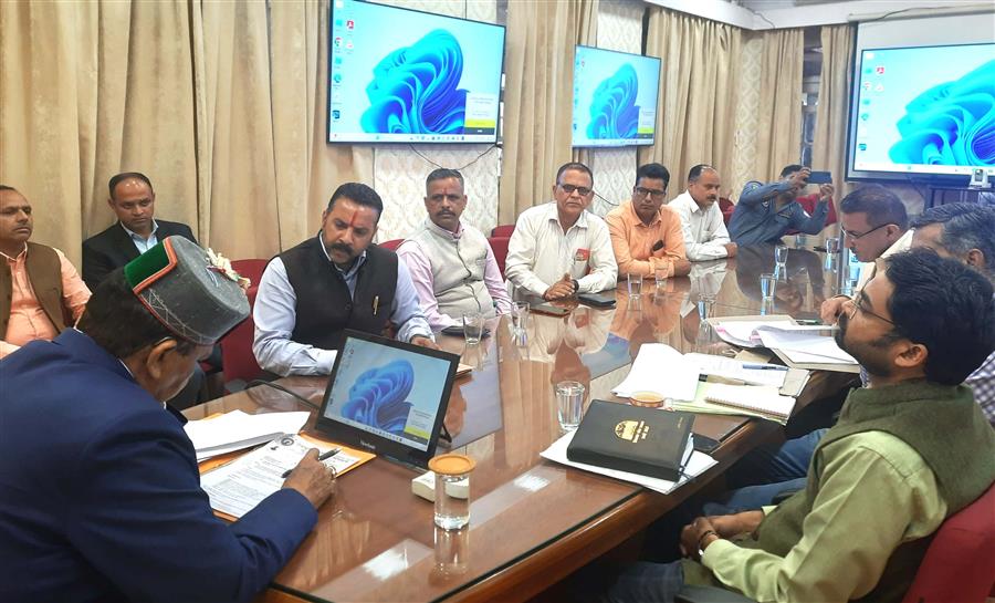 धनीराम शांडिल ने देवभूमि क्षत्रिय संगठन के प्रतिनिधियों के साथ की बैठक