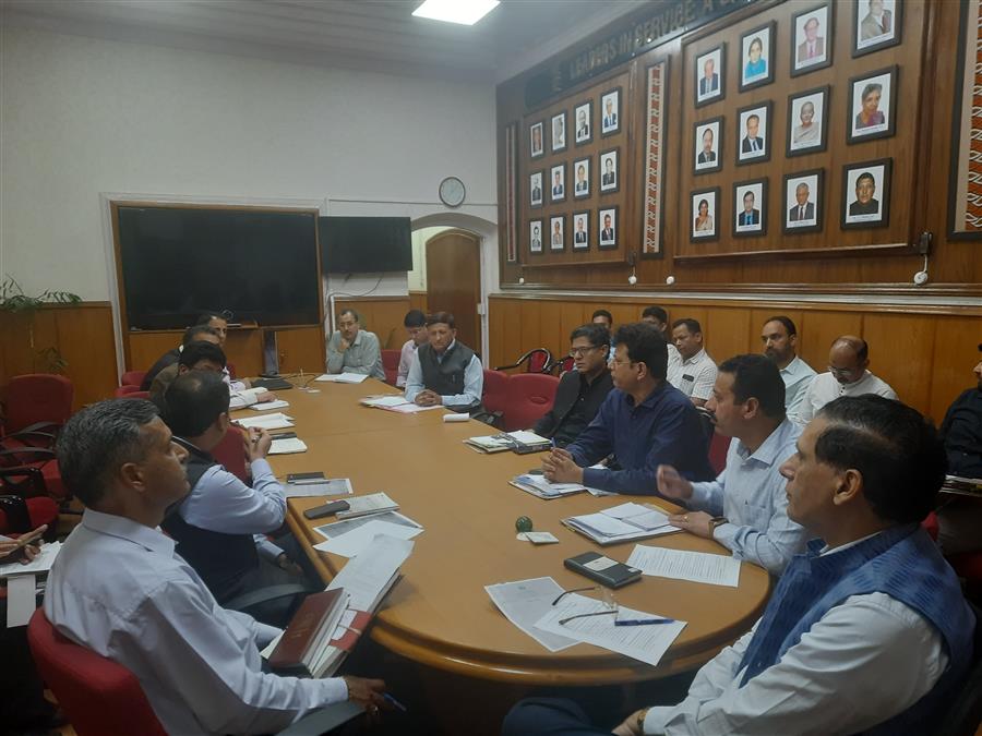 प्रदेश में पहली जून से 500 एमएल पानी की प्लास्टिक बोतलों पर प्रतिबंधः मुख्य सचिव