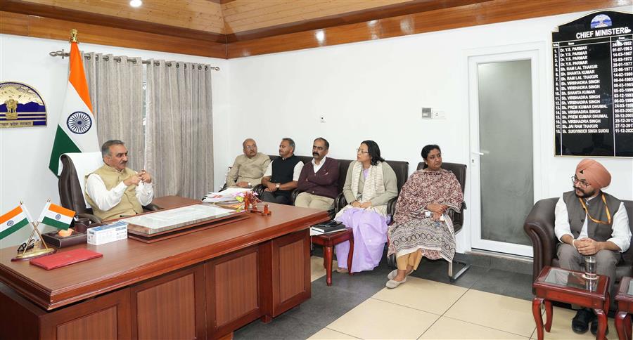 विदेश में रोजगार के इच्छुक युवाओं के लिए वेबसाइट और मोबाइल ऐप विकसित करेगी प्रदेश सरकारः मुख्यमंत्री
