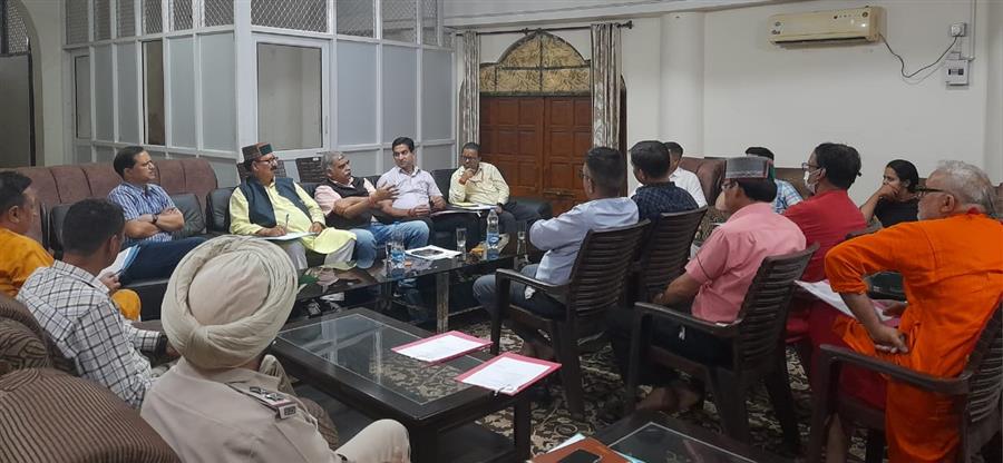 माँ ज्वालाजी मंदिर में आश्विन नवरात्र मेले की तैयारियों को लेकर बैठक आयोजित