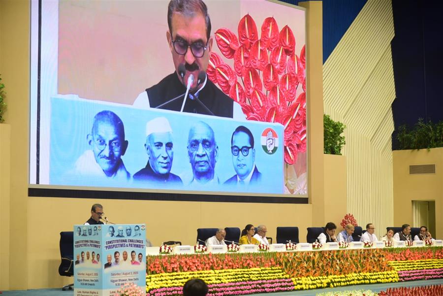 मुख्यमंत्री ने एआईसीसी के राष्ट्रीय सम्मेलन में भाग लिया