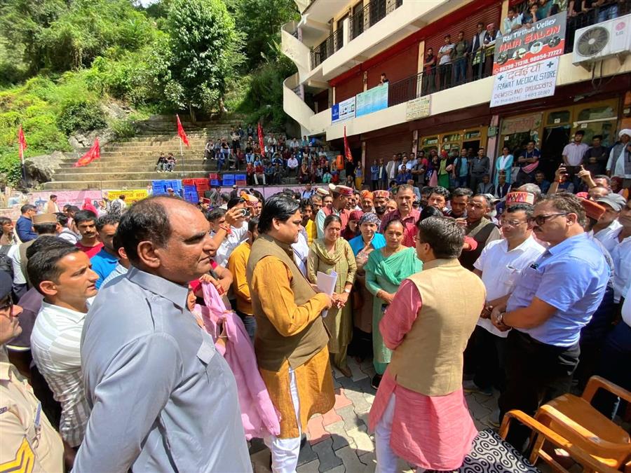 पीएम मोदी के मार्गदर्शन में, हम जल्द से जल्द सामान्य स्थिति बहाल करने के लिए प्रतिबद्ध हैं : शांतनु