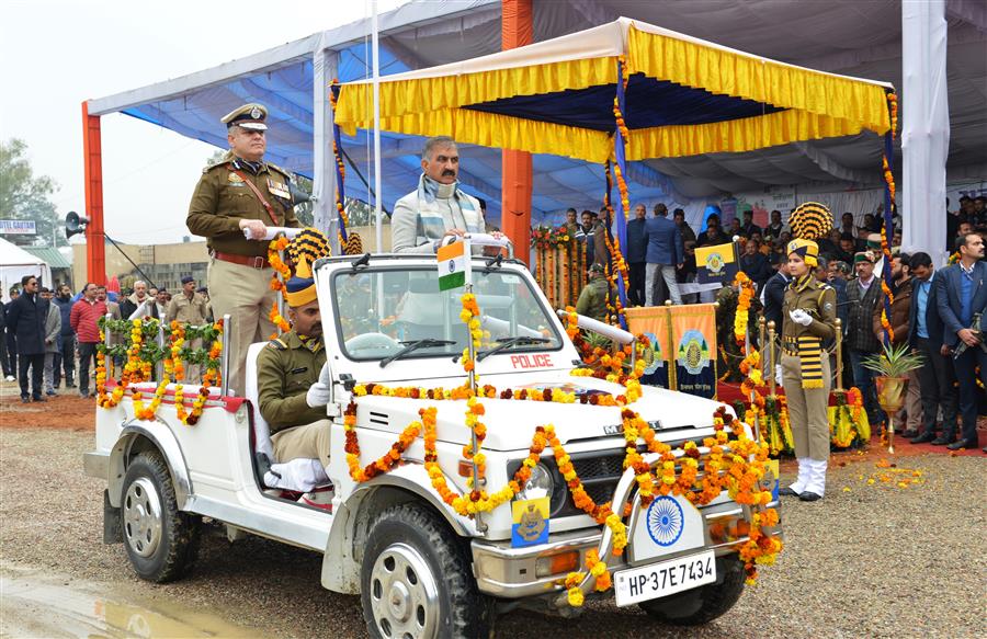 Chief Minister presides over 53rd Statehood day function at Hamirpur