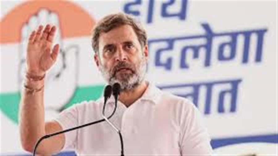 Gujarat  Model स्पष्ट है - दलितों, पिछड़े वर्ग और गरीबों के लिए बुलडोज़र, जबकि अडानी के लिए हजारों एकड़ ज़मीन मुफ्त में या मात्र ₹1 की - Rahul Gandhi