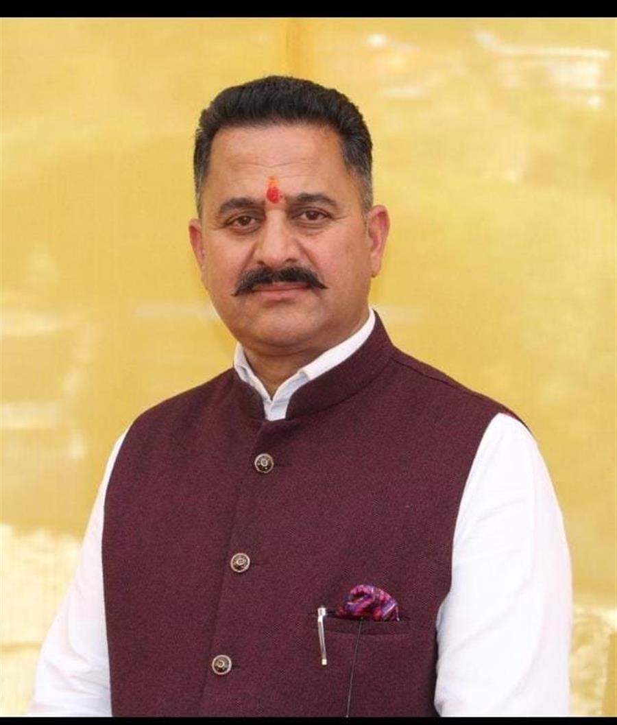 सड़कों पर हिमाचल प्रदेश HPMC के सेब के सड़ने के मुद्दे पर राज्य सरकार और शिमला ज़िला के मंत्रियों पर साधा निशाना