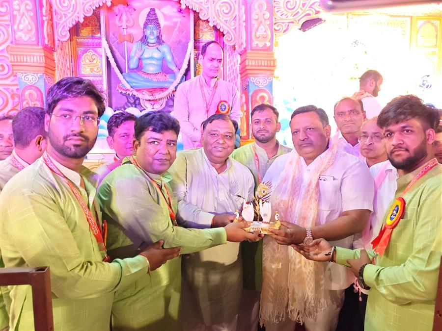 श्याम महोत्सव में उमड़ा जनसैलाब। राजन चिल्लाना, राजकुमार गोयल, रजनीश जैन इत्यादि रहे मुख्य अतिथि