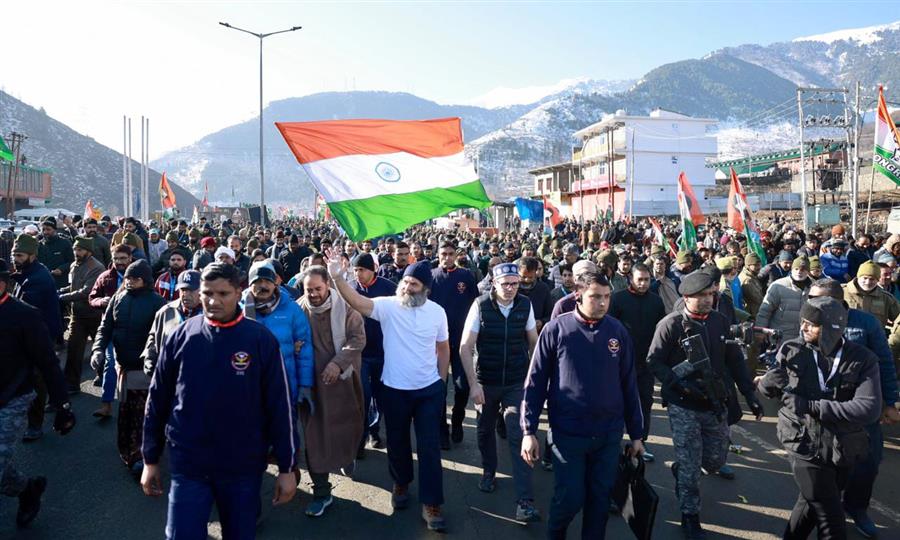 बनिहाल में भारत जोड़ो यात्रा रोक दी गई है