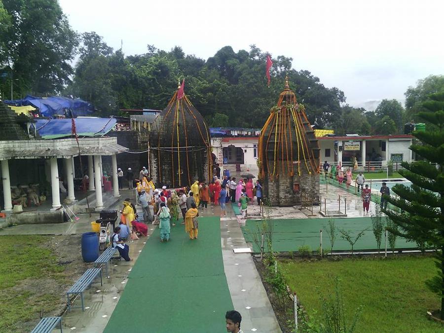 अनोखा है हिमाचल का महाकाल मंदिर