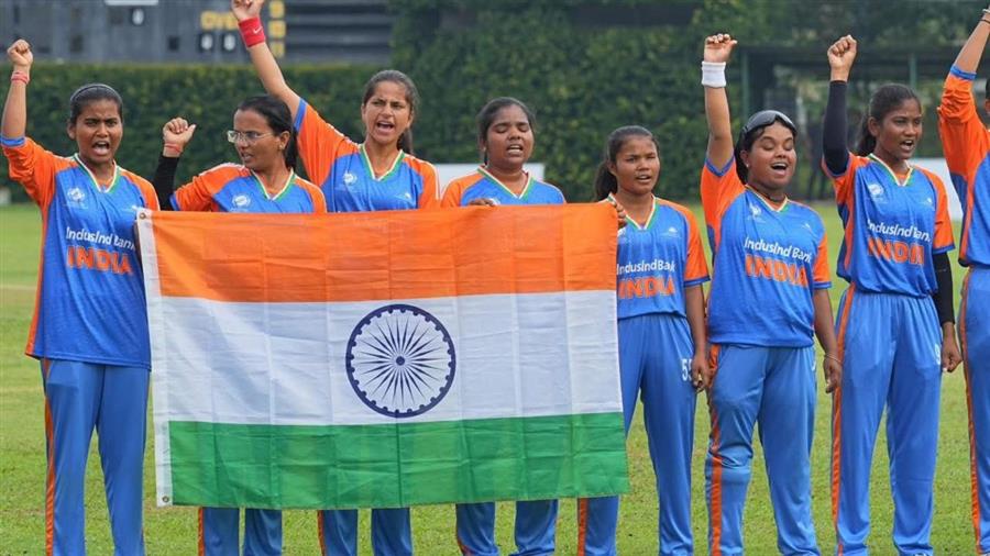प्रधानमंत्री ने भारतीय क्रिकेट टीम को पहले दृष्टिबाधित महिला टी20 विश्व कप जीतने पर बधाई दी