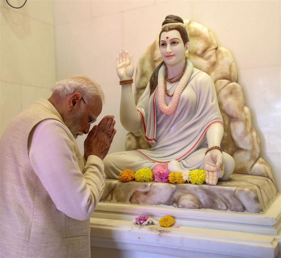 धर्म ध्वजा केवल एक ध्वज नहीं है, बल्कि यह भारतीय सभ्यता के पुनर्जागरण का ध्वज है: प्रधानमंत्री