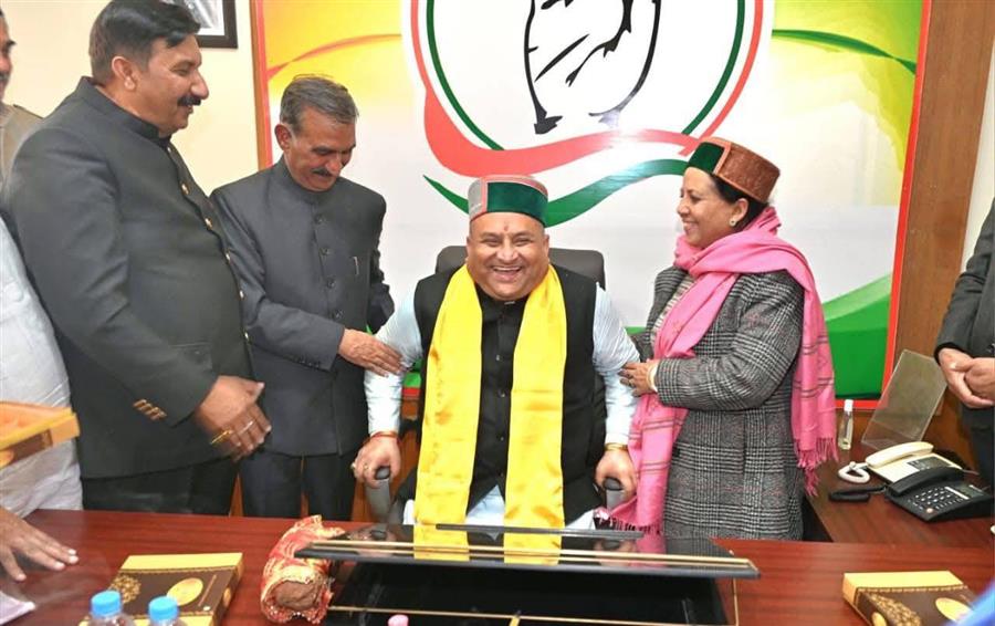  अगर विनय कुमार को ही कांग्रेस अध्यक्ष बनाना था फिर इतनी देर करने का न कारण समझ आ रहा है और न ही औचित्य