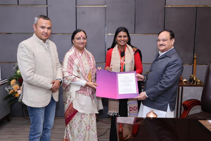 राष्ट्रीय पुरस्कार 2025’ से सम्मानित डॉ. श्रुति मोरे भारद्वाज ने केंद्रीय स्वास्थ्य मंत्री जे.पी. नड्डा से की मुलाकात