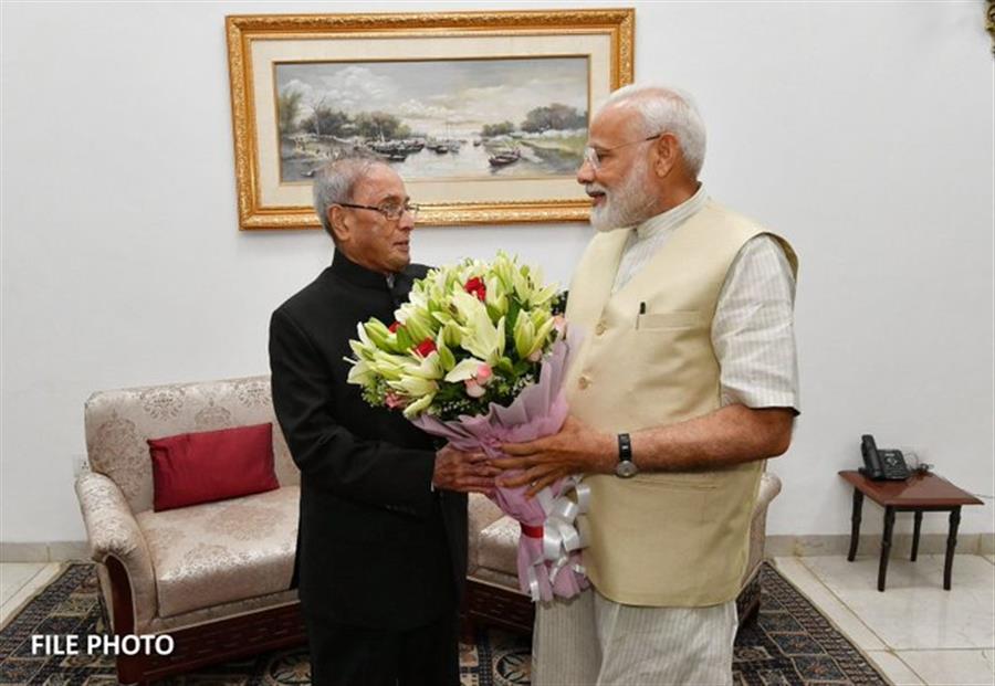प्रधानमंत्री ने श्री प्रणब मुखर्जी को उनकी जयंती पर श्रद्धांजलि अर्पित की