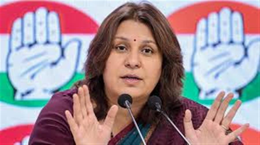 देश के हर एक नागरिक के पास वोट का अधिकार है, जो संविधान ने दिया है, लेकिन आज इस हक पर प्रहार हो रहा है -सुप्रिया श्रीनेत