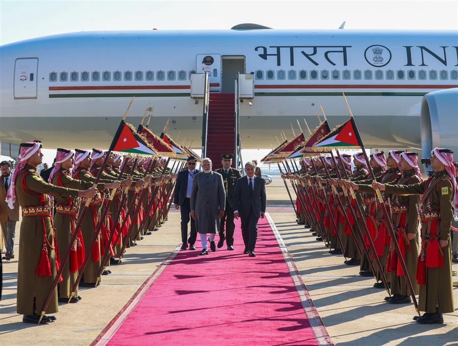 प्रधानमंत्री का जॉर्डन के अम्मान में विशेष स्वागत