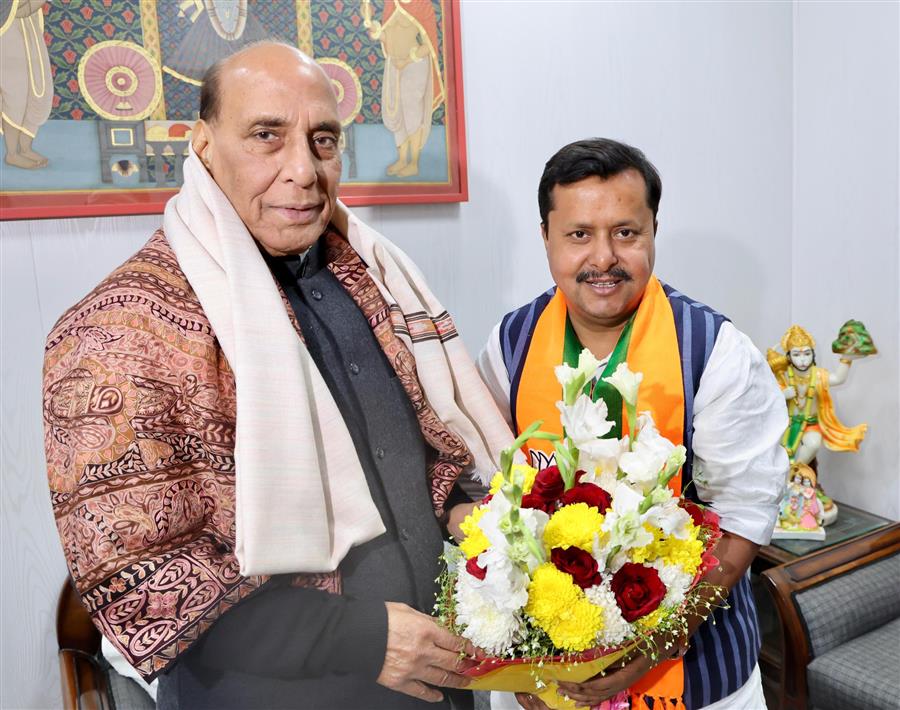नितिन नवीन ने वरिष्ठ नेताओं, मुख्यमंत्री एवं सांसदों से मुलाक़ात की