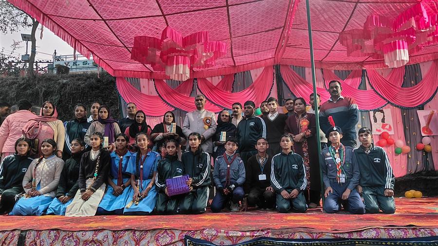 चंगर व बलिहार के नाम अपनी राजनिति चमकाने के लिये कुछ लोग बेतुकी संस्थायें गठित कर रहे हैं - संजय रतन