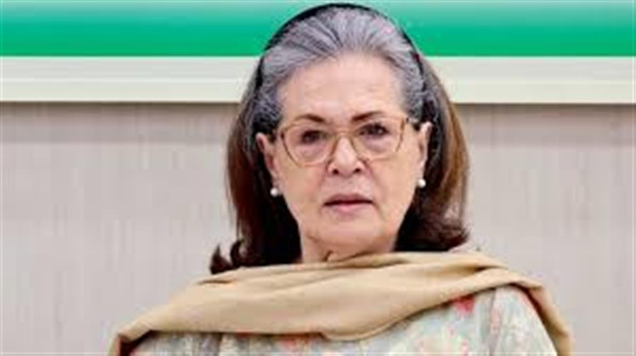 मनरेगा ऐसा क्रांतिकारी कदम था, जिसका फायदा करोड़ों ग्रामीण व गरीब परिवारों को मिला -  सोनिया गांधी