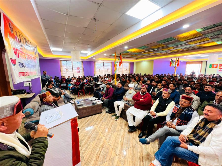सुंदरनगर में कार्यकर्ताओं के साथ डॉ. राजीव बिंदल ने सुना प्रधानमंत्री मोदी का ‘मन की बात’ कार्यक्रम