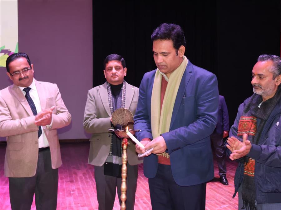 टांडा मेडिकल कॉलेज के प्रशिक्षुओं के लिए 5 करोड़ रुपये से बनेगा छात्रावास : आरएस बाली
