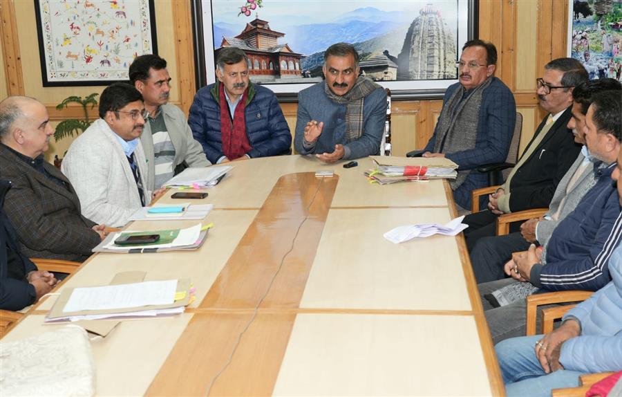 Truck operators union deputation calls on CM