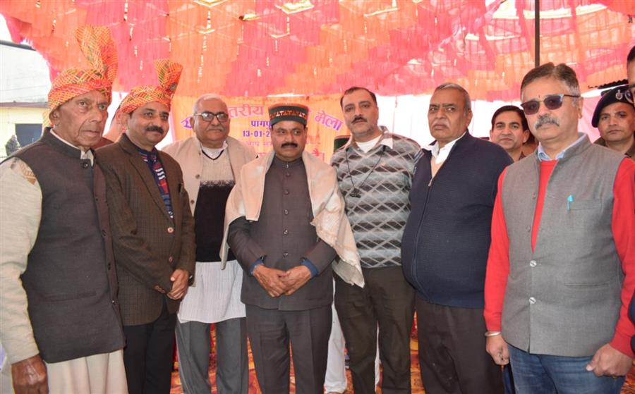 प्रागपुर में भव्य शोभा यात्रा के साथ राज्य स्तरीय लोहड़ी मेले का विधिवत शुभारंभ