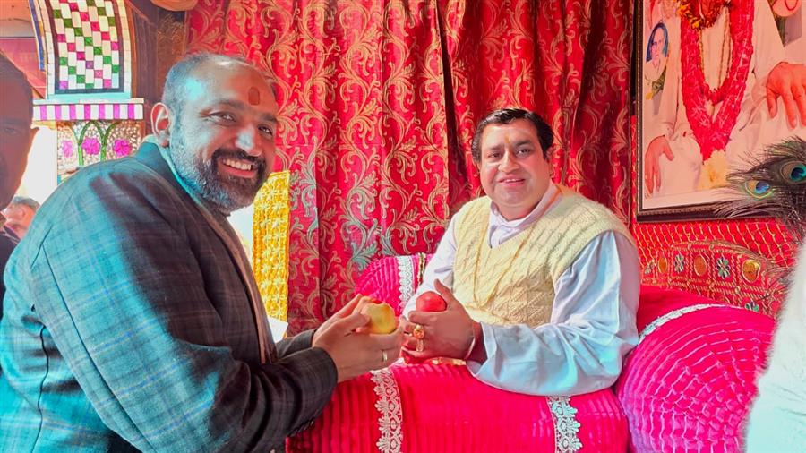 ऊना में श्री बाबा रुद्रानंद जी आश्रम में शीश नवाया, संतों का लिया आशीर्वाद : कर्ण नंदा