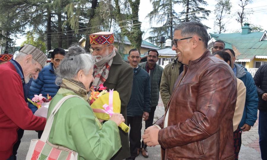 देश के प्रथम परमवीर चक्र विजेता मेजर सोमनाथ शर्मा को दी श्रद्धांजलि