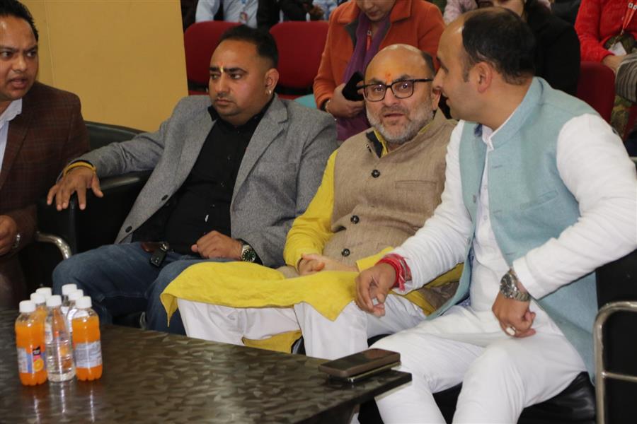 बजट 2026 युवाओं को बोझ नहीं, भारत की सबसे बड़ी पूंजी मानता है : राजेश ठाकुर