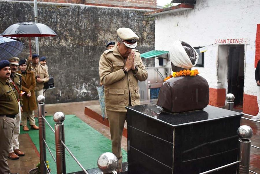 महानिदेशक कारागार ने किया जिला कारागार धर्मशाला का निरीक्षण