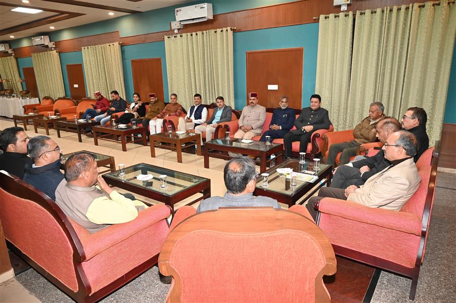 विली पार्क शिमला में भाजपा विधायक दल की बैठक, कांग्रेस सरकार की विफलताओं को सदन में बेनकाब करने की बनी रणनीति