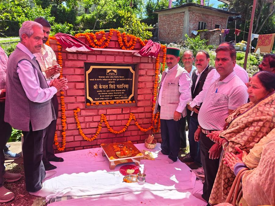 4.80 करोड़ से बनी मकरोटी-भैरों सड़क से हजारों लोगों को मिलेगा लाभ, शीघ्र मिलेगी बस सुविधा : केवल सिंह पठानिया