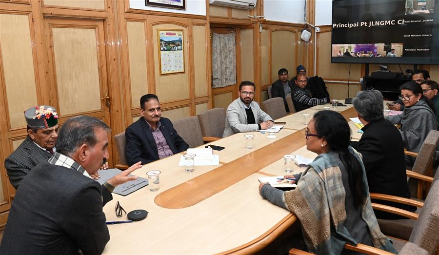 बेहतर इलाज के लिए चिकित्सा महाविद्यालयों में बढ़ाई जा रही पीजी सीटें: मुख्यमंत्री