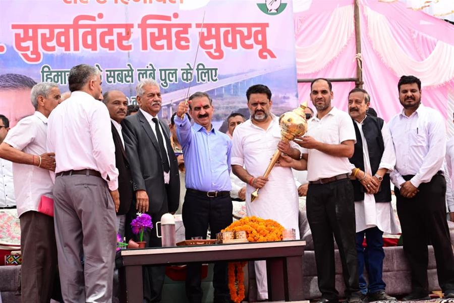 30 जून तक सीबीएसई स्कूलों में सभी अध्यापक होंगे उपलब्धः मुख्यमंत्री