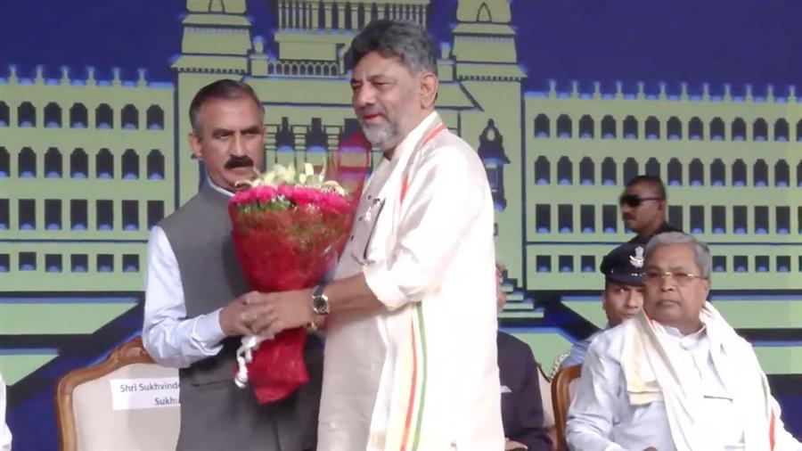 मुख्यमंत्री ने डी.के. शिवकुमार को कर्नाटक के मुख्यमंत्री बनने पर दी बधाई