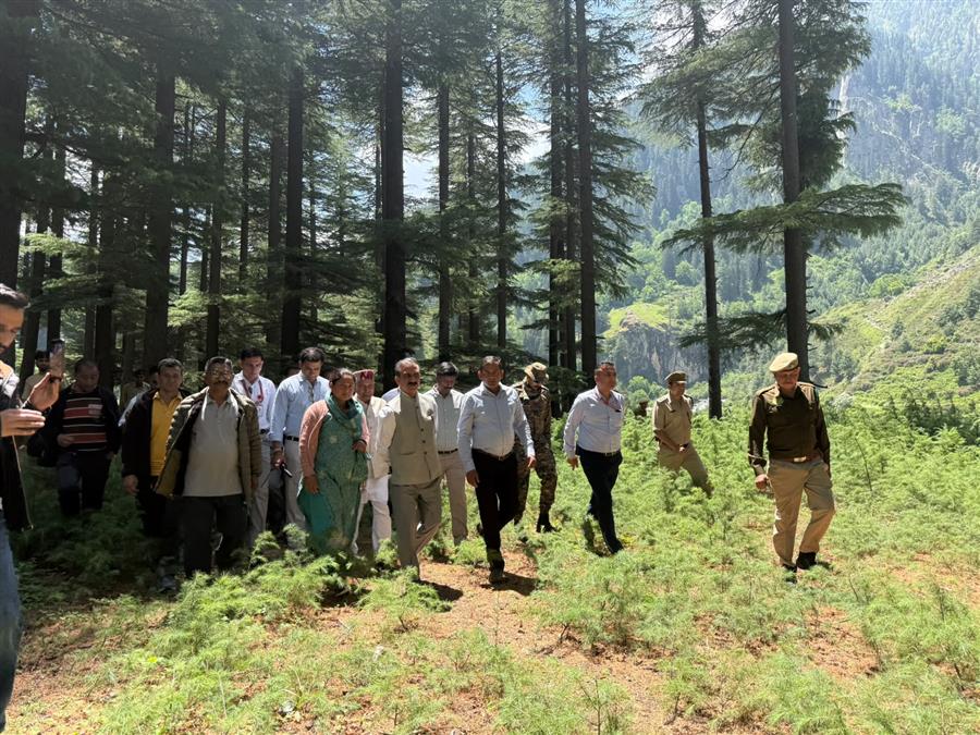 हिमाचल के सबसे दुर्गम क्षेत्र बड़ा भंगाल में मसीहा बनकर पहुंचे मुख्यमंत्री सुक्खू*